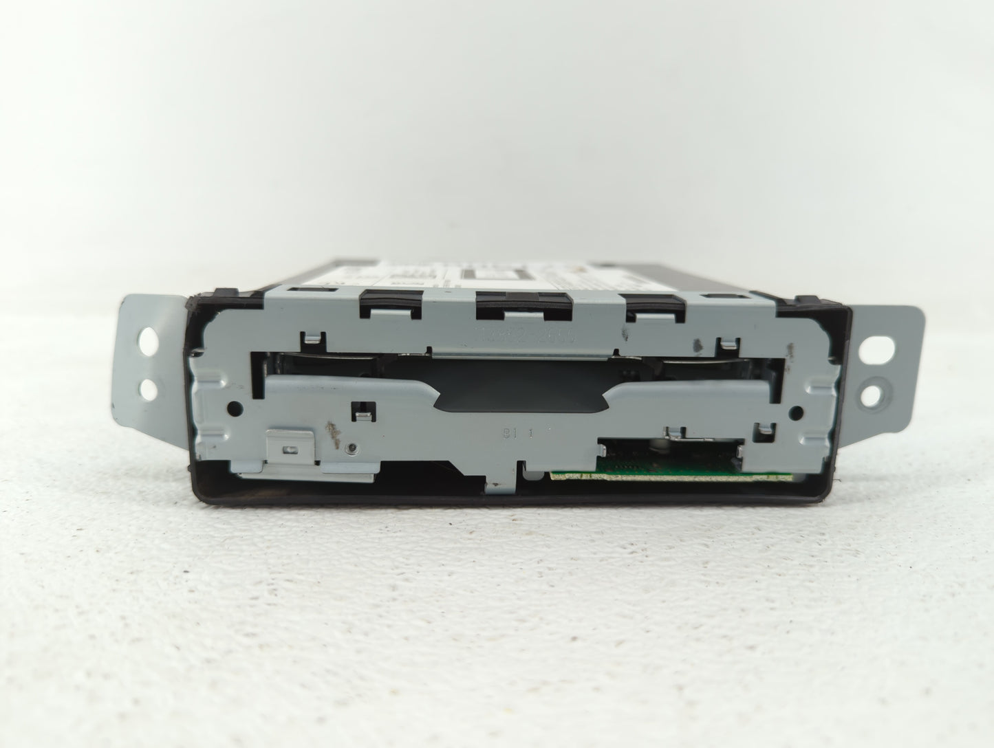 2015-2019 Chevrolet Silverado 1500 Radio AM FM Cd Player Receiver Replacement P/N:23369306 13594481 Fits OEM Used Auto Parts