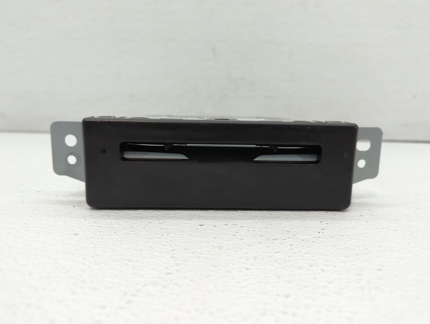 2015-2019 Chevrolet Silverado 1500 Am Fm Cd Player Radio Receiver - Oemusedautoparts1.com
