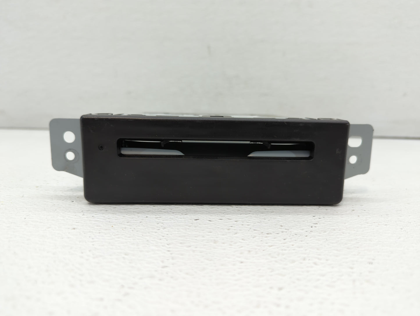 2015-2019 Chevrolet Silverado 1500 Am Fm Cd Player Radio Receiver - Oemusedautoparts1.com