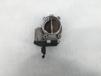 2014-2015 Chevrolet Silverado 1500 Throttle Body P/N:RME72-2B 12632171BA Fits Fits 2014 2015 OEM Used Auto Parts - Oemusedau