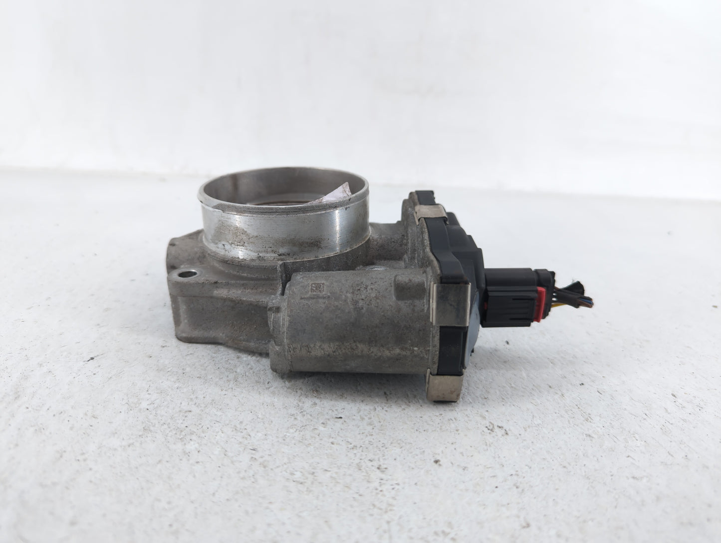 2014-2015 Chevrolet Silverado 1500 Throttle Body P/N:RME72-2B 12632171BA Fits Fits 2014 2015 OEM Used Auto Parts - Oemusedau