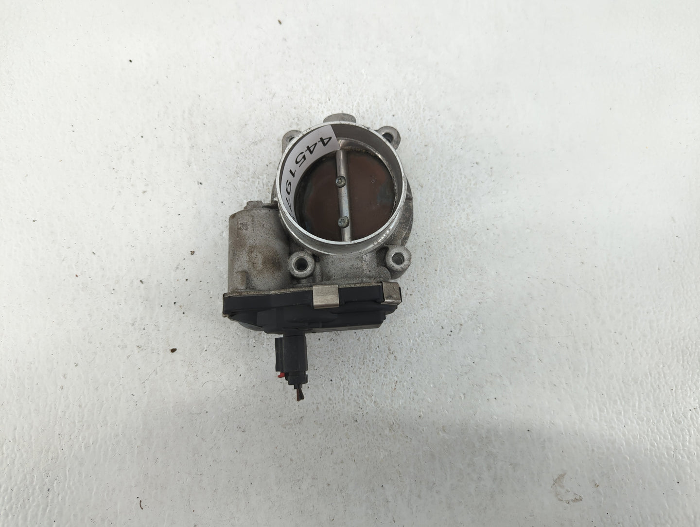 2014-2015 Chevrolet Silverado 1500 Throttle Body P/N:RME72-2B 12632171BA Fits Fits 2014 2015 OEM Used Auto Parts - Oemusedau