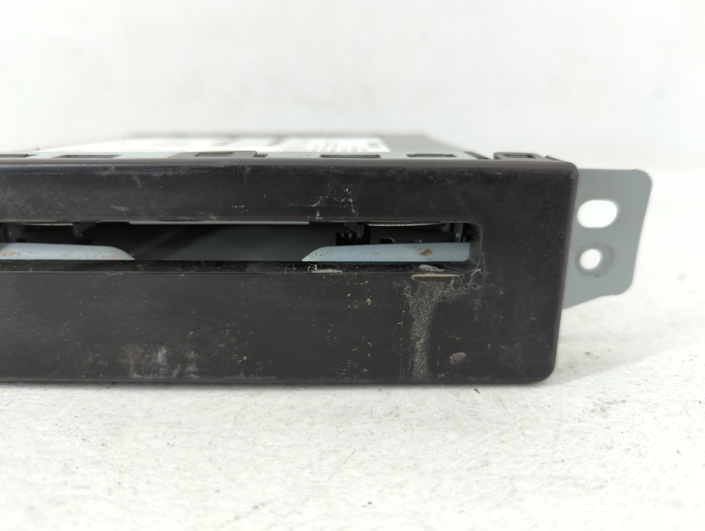2015-2019 Chevrolet Silverado 1500 Am Fm Cd Player Radio Receiver - Oemusedautoparts1.com