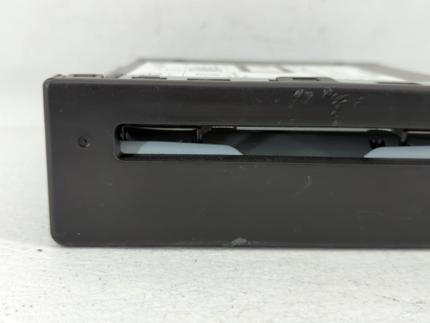 2015-2019 Chevrolet Silverado 1500 Am Fm Cd Player Radio Receiver - Oemusedautoparts1.com