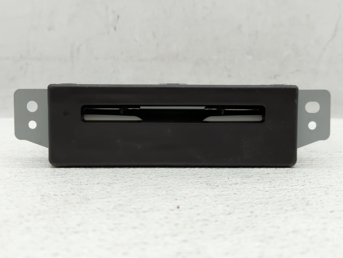 2015-2015 Chevrolet Silverado 1500 Am Fm Cd Player Radio Receiver 522444 - Oemusedautoparts1.com