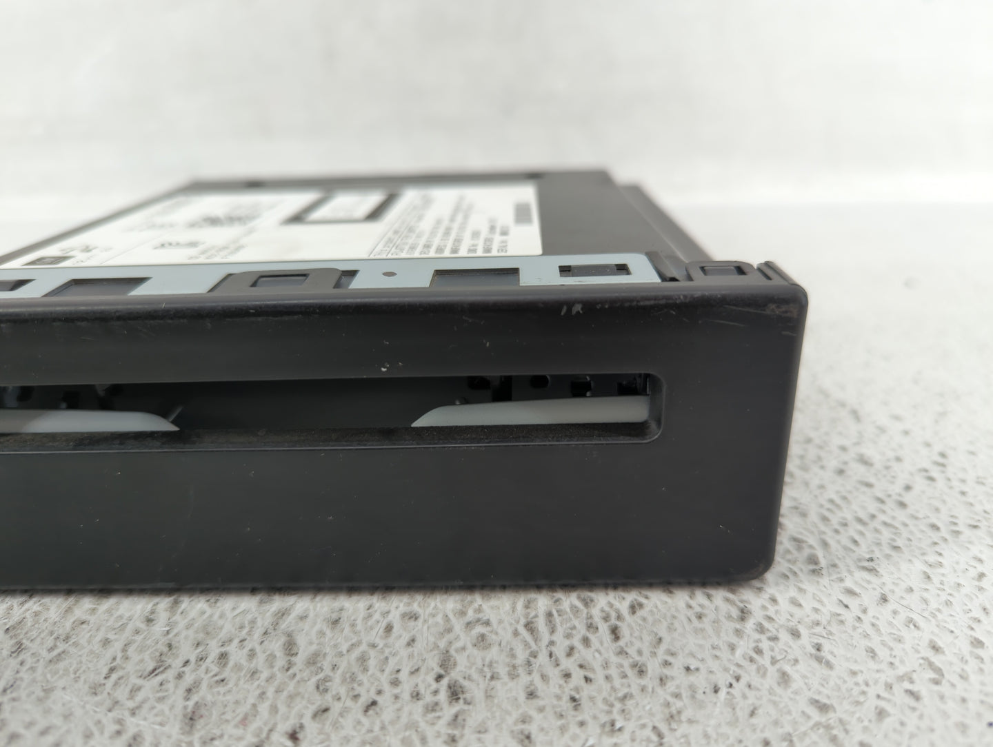 2015-2019 Chevrolet Silverado 1500 Am Fm Cd Player Radio Receiver - Oemusedautoparts1.com