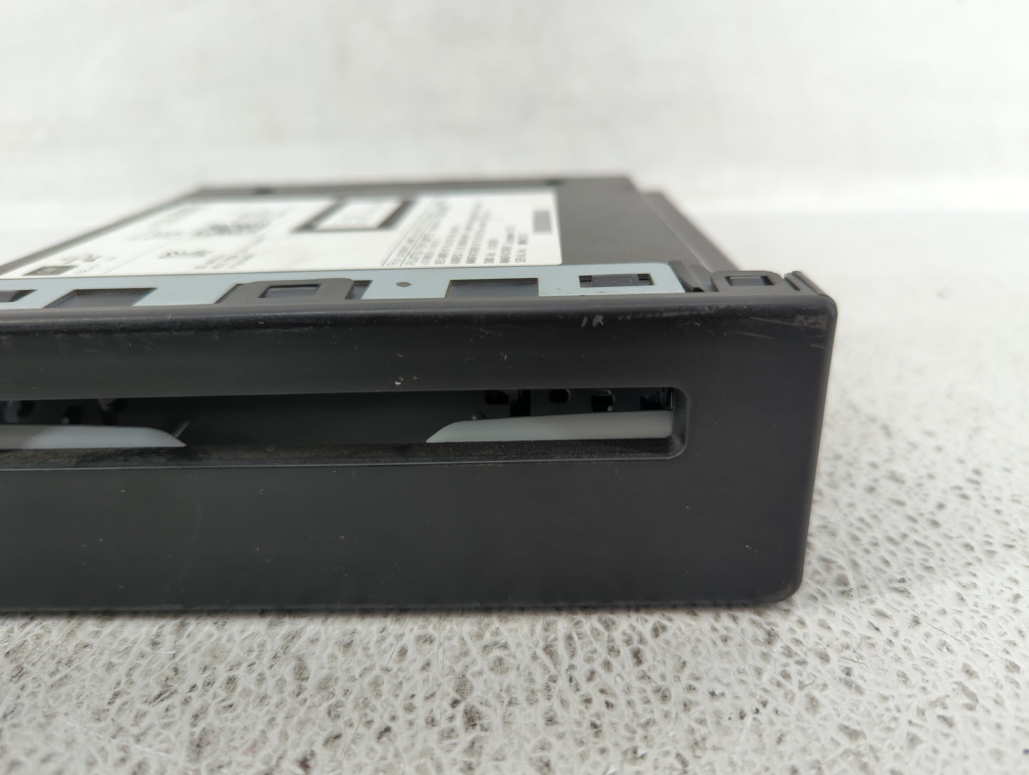 2015-2019 Chevrolet Silverado 1500 Am Fm Cd Player Radio Receiver - Oemusedautoparts1.com