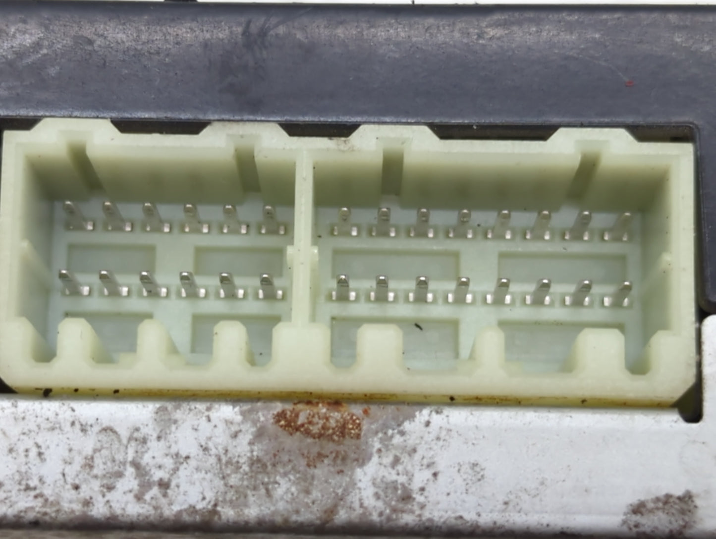 2015 Chevrolet Silverado 1500 Chassis Control Module Ccm Bcm Body Control - Oemusedautoparts1.com