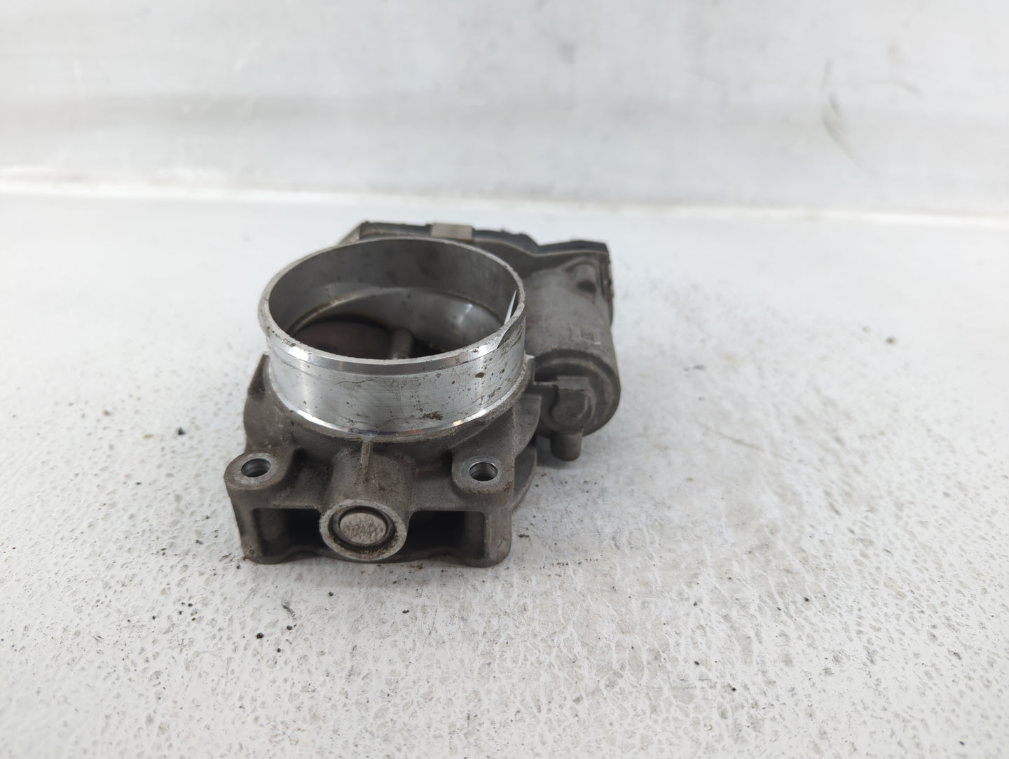 2014-2015 Chevrolet Silverado 1500 Throttle Body P/N:12632171BA Fits Fits 2014 2015 OEM Used Auto Parts - Oemusedautoparts1.
