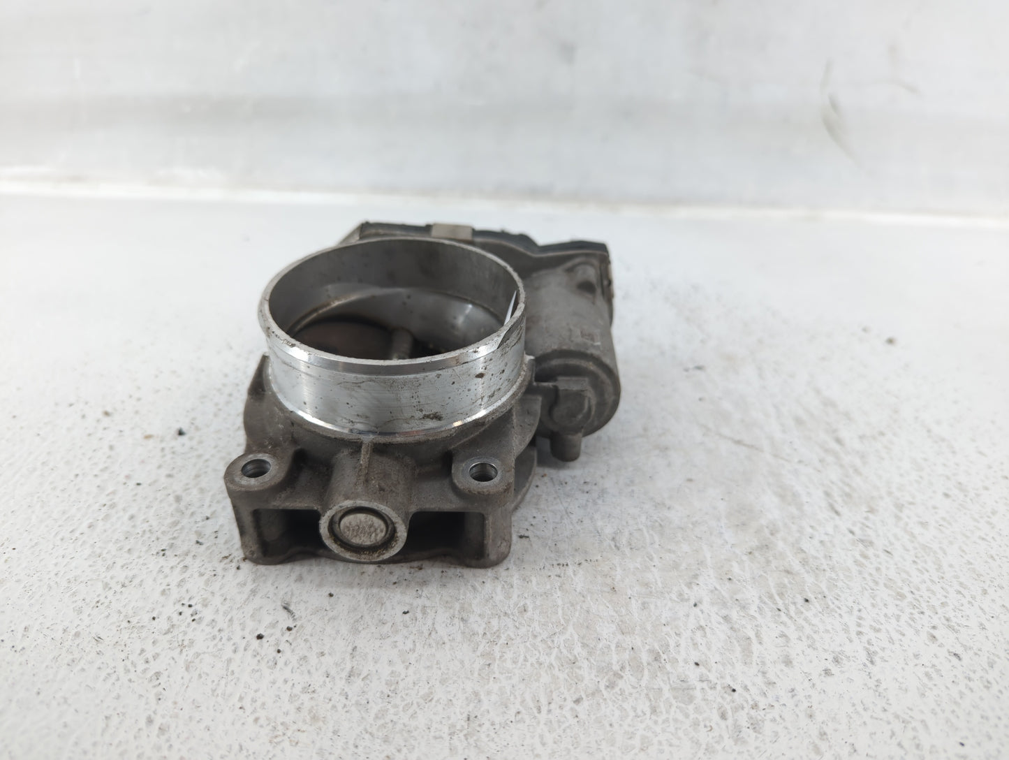 2014-2015 Chevrolet Silverado 1500 Throttle Body P/N:12632171BA Fits Fits 2014 2015 OEM Used Auto Parts - Oemusedautoparts1.