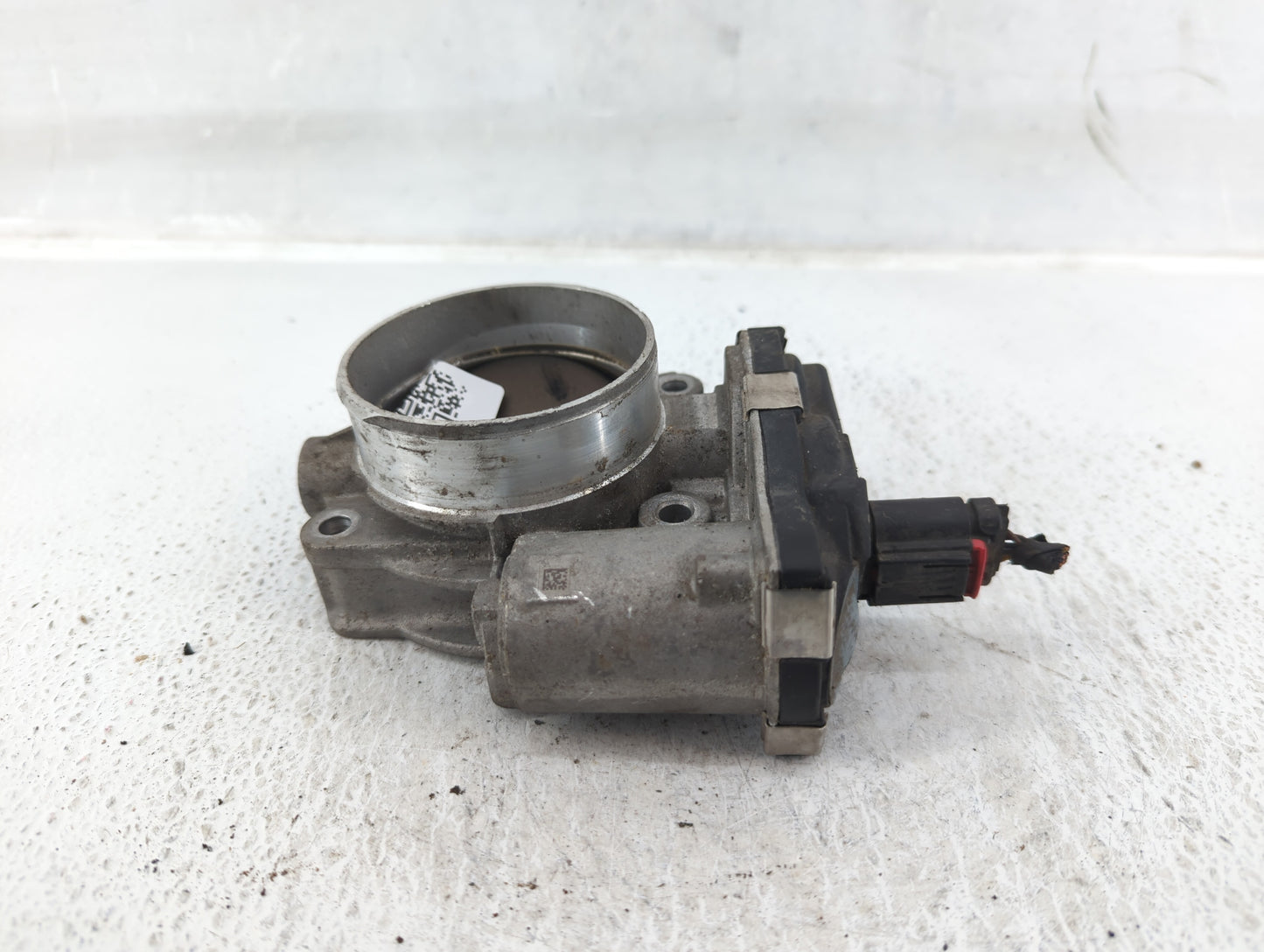 2014-2015 Chevrolet Silverado 1500 Throttle Body P/N:12632171BA Fits Fits 2014 2015 OEM Used Auto Parts - Oemusedautoparts1.