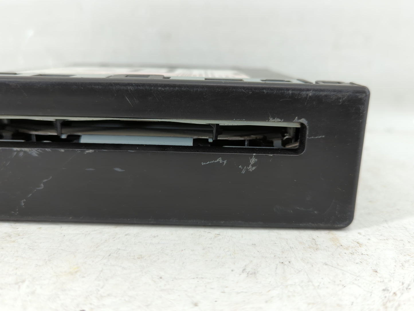 2015-2015 Chevrolet Silverado 1500 Am Fm Cd Player Radio Receiver - Oemusedautoparts1.com