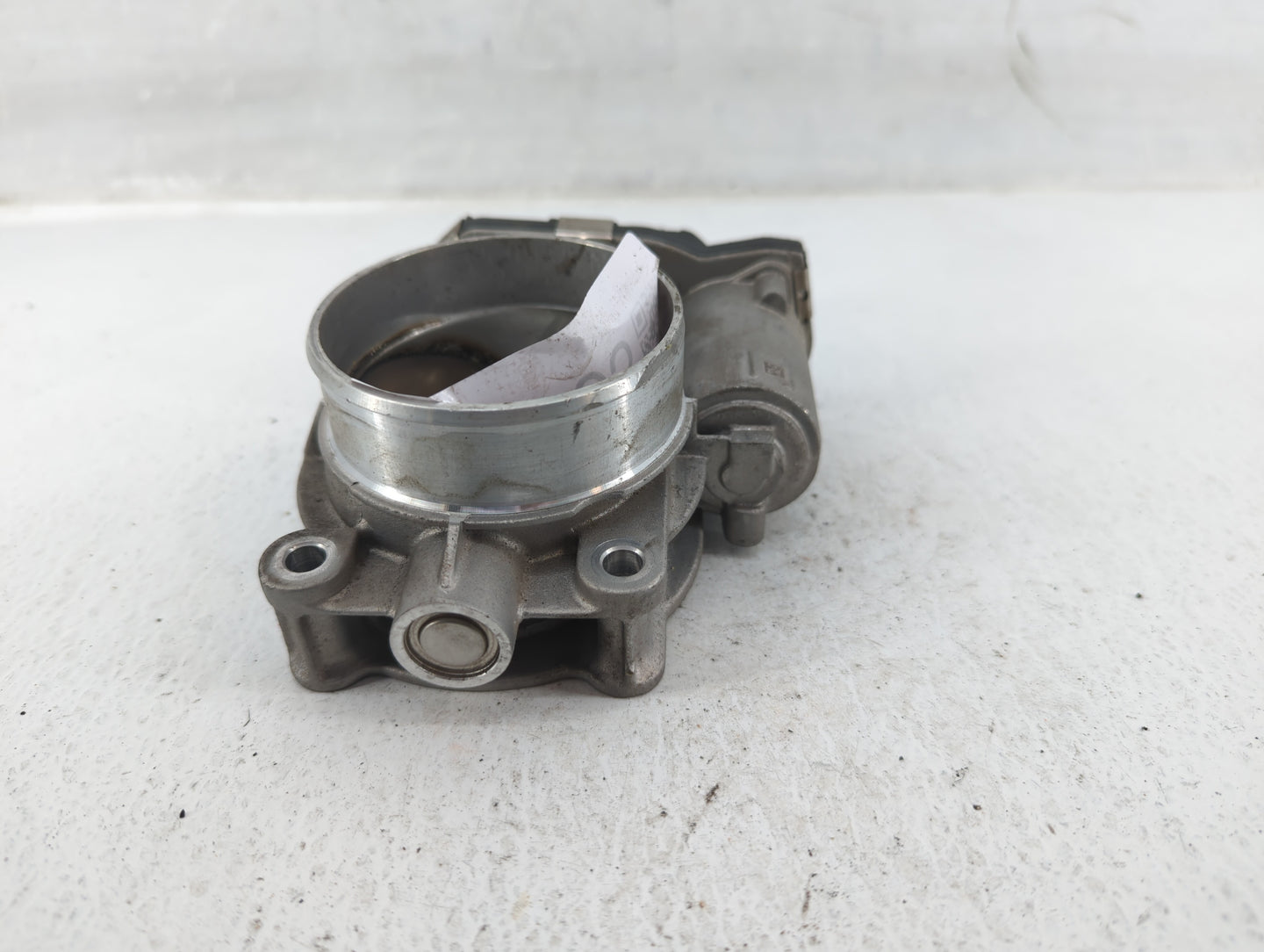 2014-2015 Chevrolet Silverado 1500 Throttle Body P/N:12632171BA Fits Fits 2014 2015 OEM Used Auto Parts - Oemusedautoparts1.