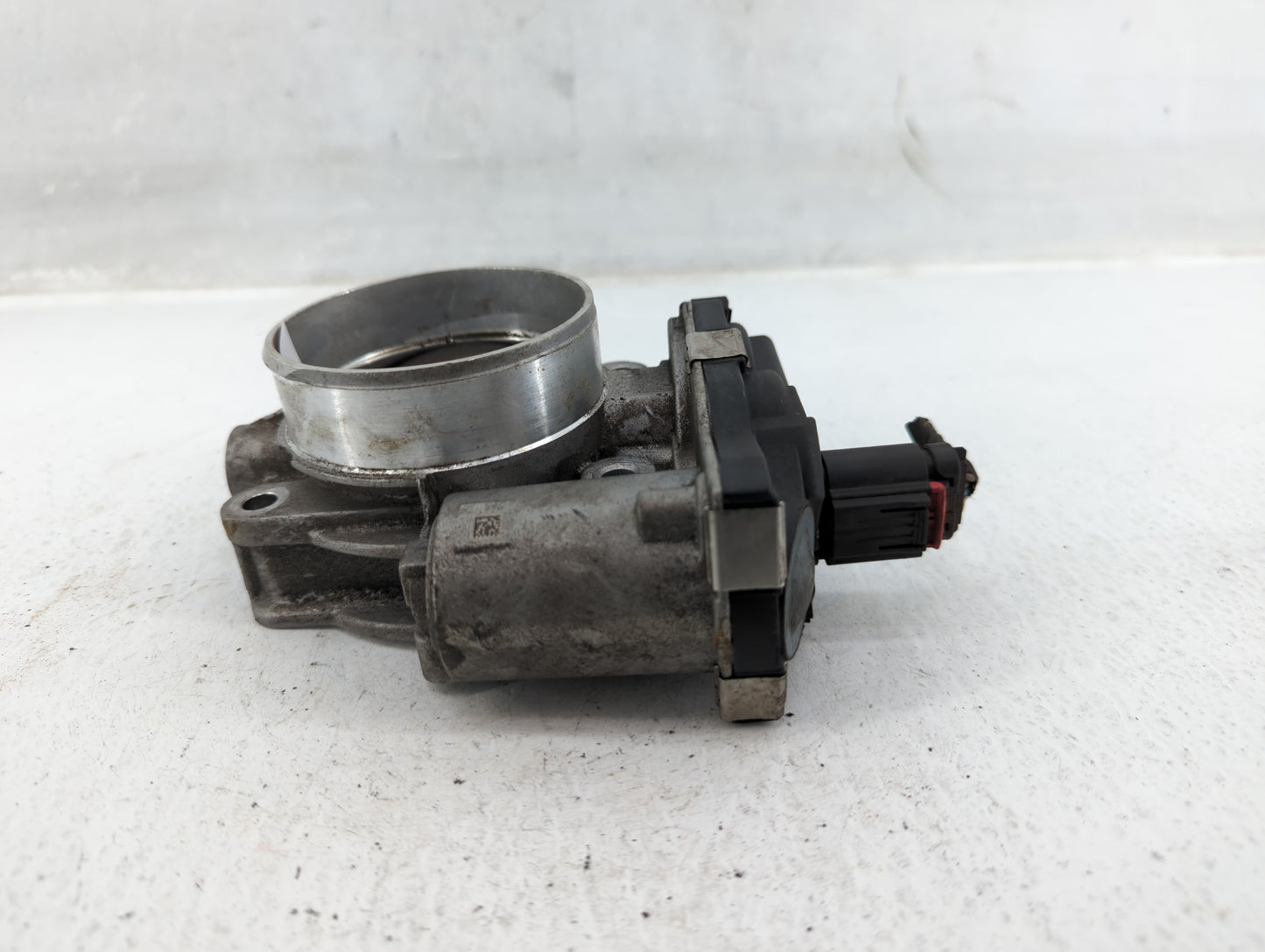 2014-2015 Chevrolet Silverado 1500 Throttle Body P/N:12632171BA Fits Fits 2014 2015 OEM Used Auto Parts - Oemusedautoparts1.