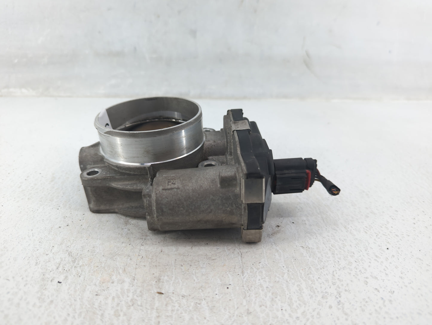 2014-2015 Chevrolet Silverado 1500 Throttle Body P/N:12632171BA Fits Fits 2014 2015 OEM Used Auto Parts - Oemusedautoparts1.