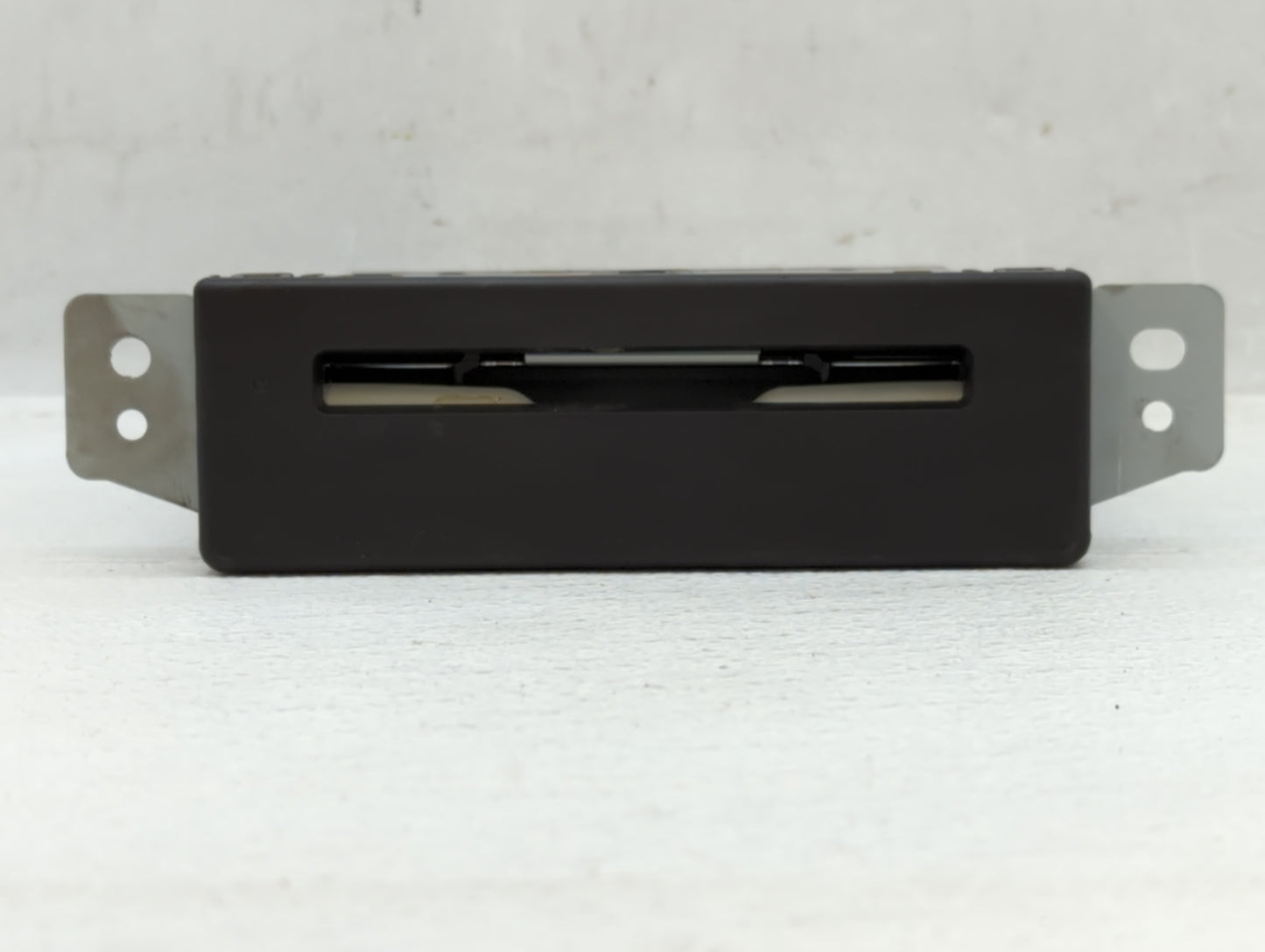 2015-2015 Chevrolet Silverado 1500 Am Fm Cd Player Radio Receiver - Oemusedautoparts1.com