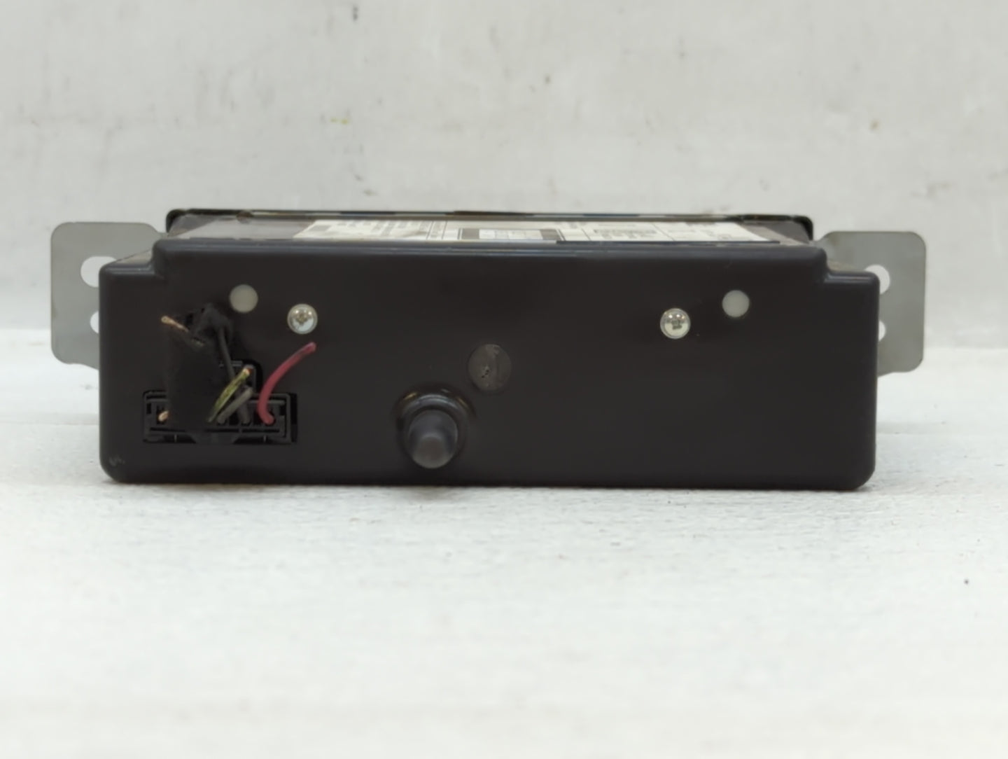 2015-2015 Chevrolet Silverado 1500 Am Fm Cd Player Radio Receiver - Oemusedautoparts1.com