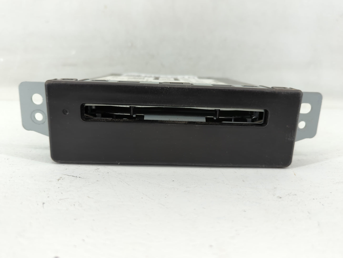 2015-2019 Chevrolet Silverado 1500 Am Fm Cd Player Radio Receiver - Oemusedautoparts1.com