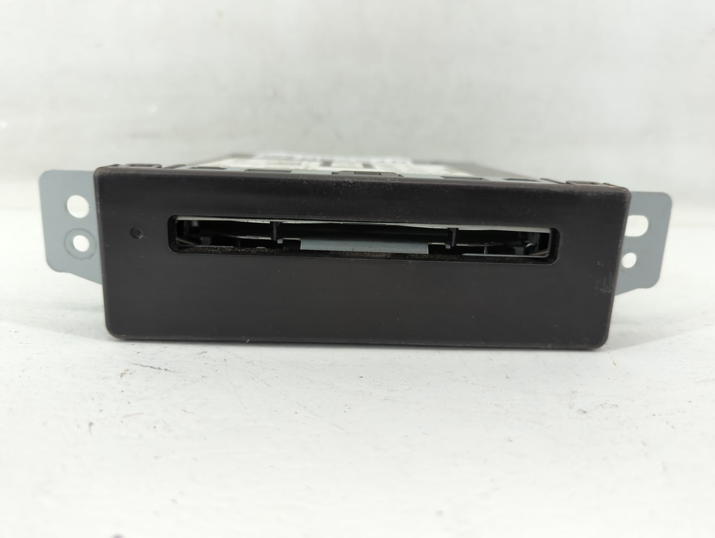 2015-2019 Chevrolet Silverado 1500 Am Fm Cd Player Radio Receiver - Oemusedautoparts1.com