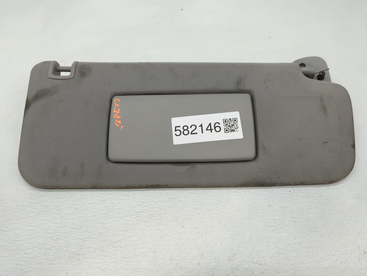 2014-2019 Chevrolet Silverado 1500 Sun Visor Shade Replacement Passenger Right Mirror Fits Fits 2014 2015 2016 2017 2018 201