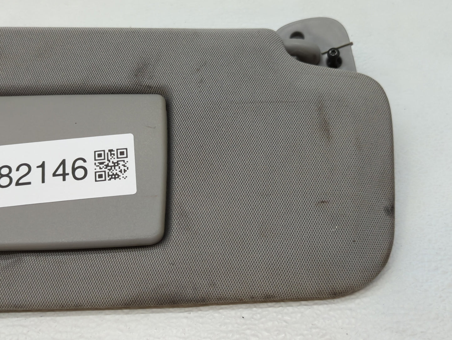 2014-2019 Chevrolet Silverado 1500 Sun Visor Shade Replacement Passenger Right Mirror Fits Fits 2014 2015 2016 2017 2018 201