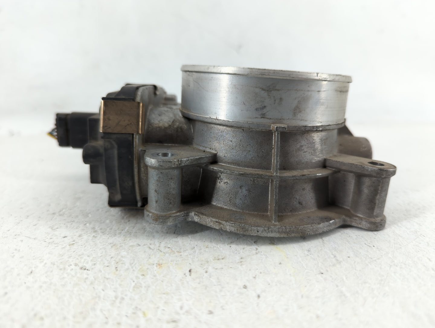 2014-2022 Chevrolet Silverado 1500 Throttle Body P/N:12617792 Fits Fits 2014 2015 2016 2017 2018 2019 2020 2021 2022 OEM Use