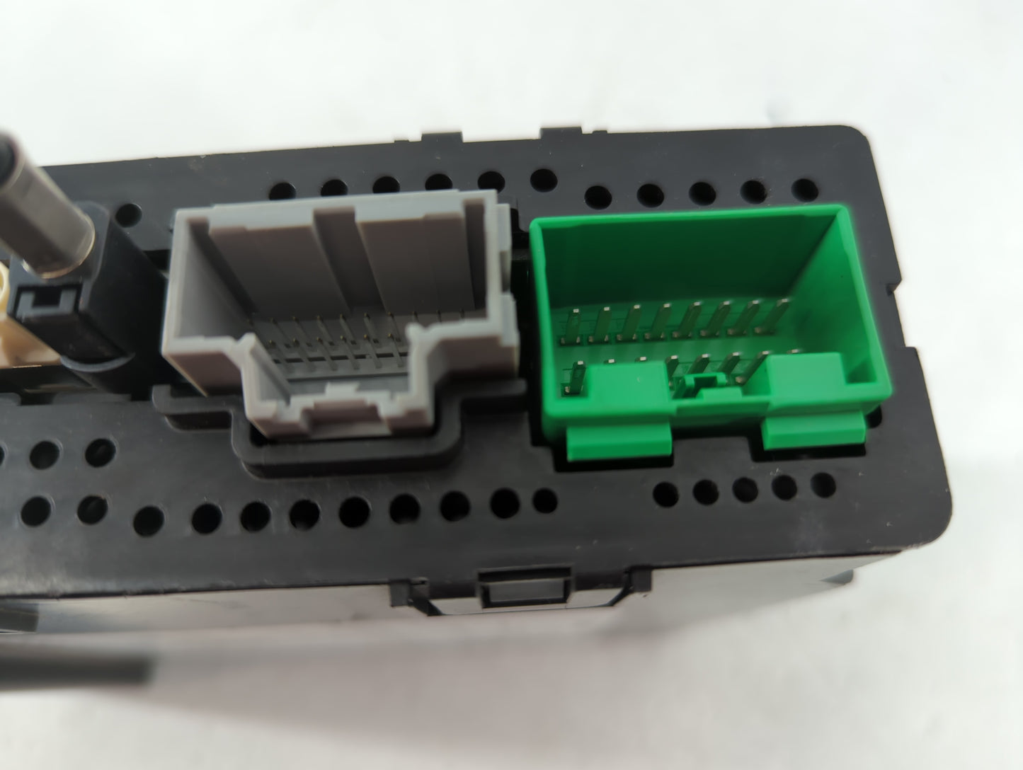 2015 Chevrolet Silverado 1500 Radio AM FM Cd Player Receiver Replacement P/N:13598660 Fits OEM Used Auto Parts - Oemusedauto