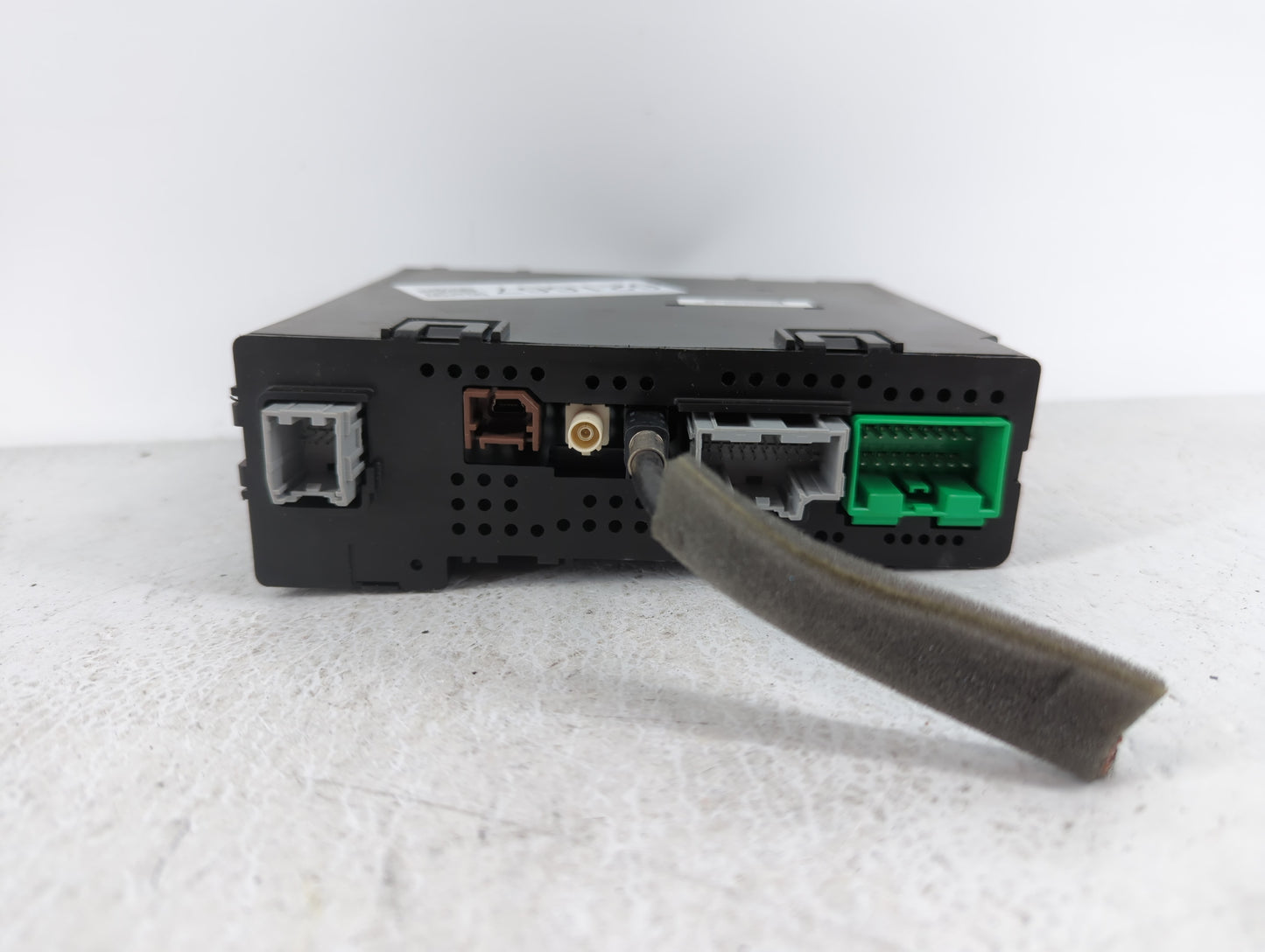 2015 Chevrolet Silverado 1500 Radio AM FM Cd Player Receiver Replacement P/N:13598660 Fits OEM Used Auto Parts - Oemusedauto