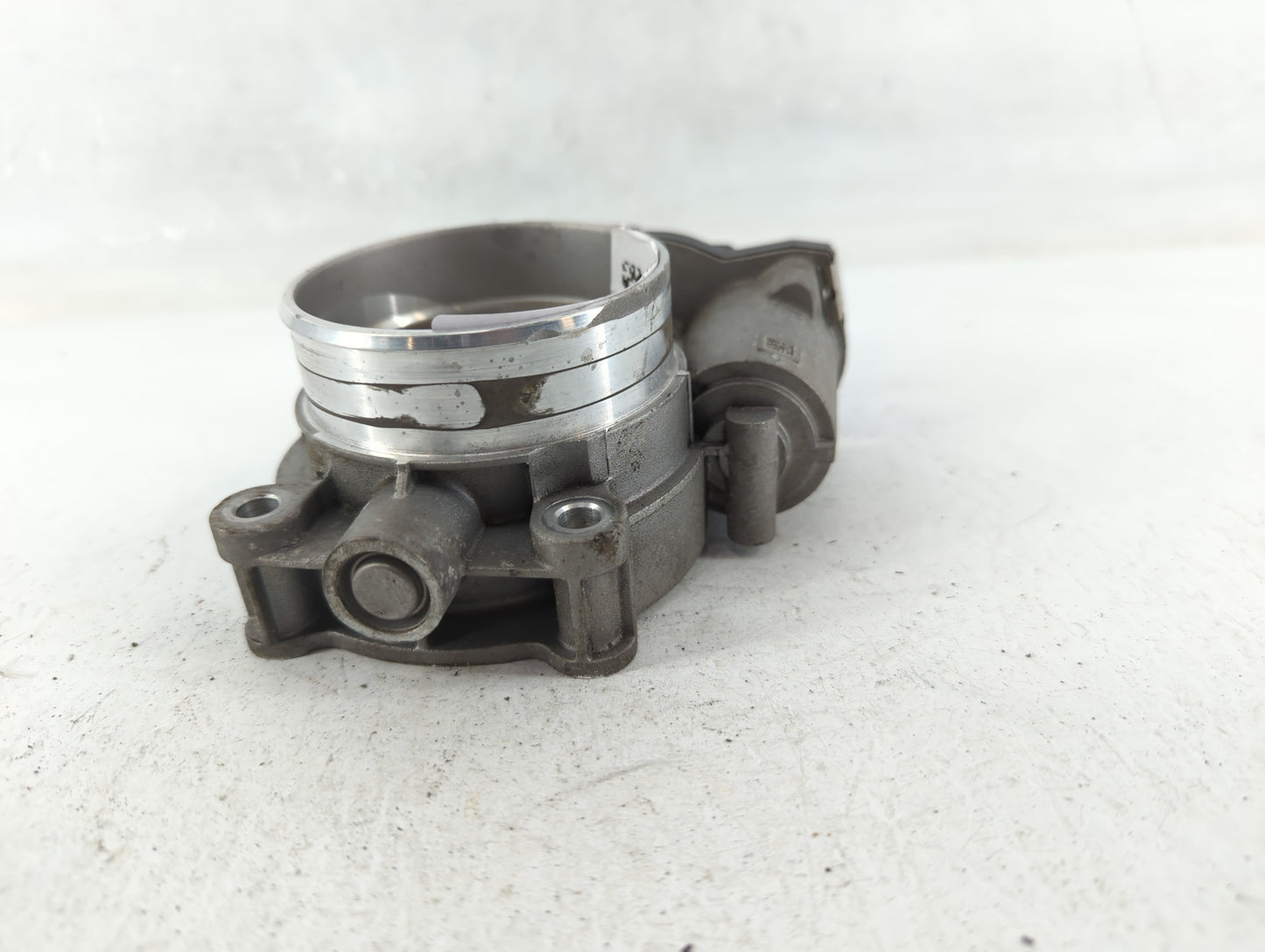 2014-2015 Chevrolet Silverado 1500 Throttle Body P/N:12632171BA Fits Fits 2014 2015 OEM Used Auto Parts - Oemusedautoparts1.