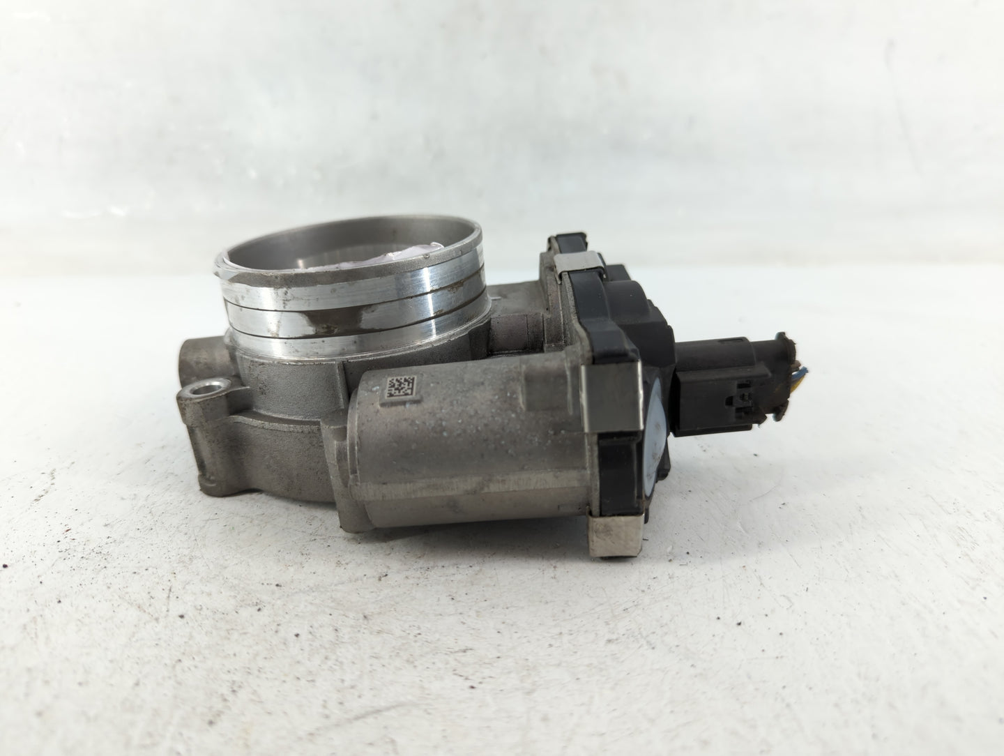 2014-2015 Chevrolet Silverado 1500 Throttle Body P/N:12632171BA Fits Fits 2014 2015 OEM Used Auto Parts - Oemusedautoparts1.