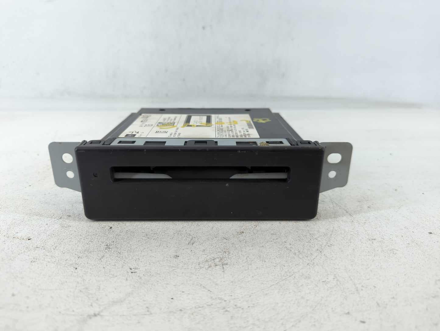 2015-2015 Chevrolet Silverado 1500 Am Fm Cd Player Radio Receiver - Oemusedautoparts1.com