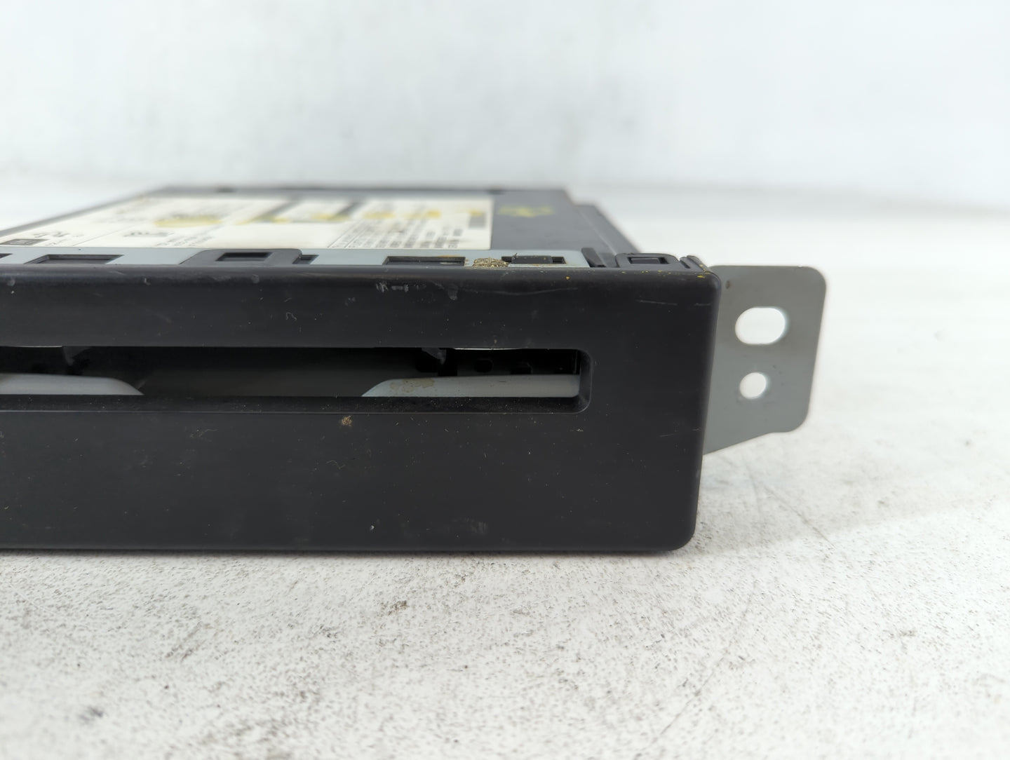 2015-2015 Chevrolet Silverado 1500 Am Fm Cd Player Radio Receiver - Oemusedautoparts1.com