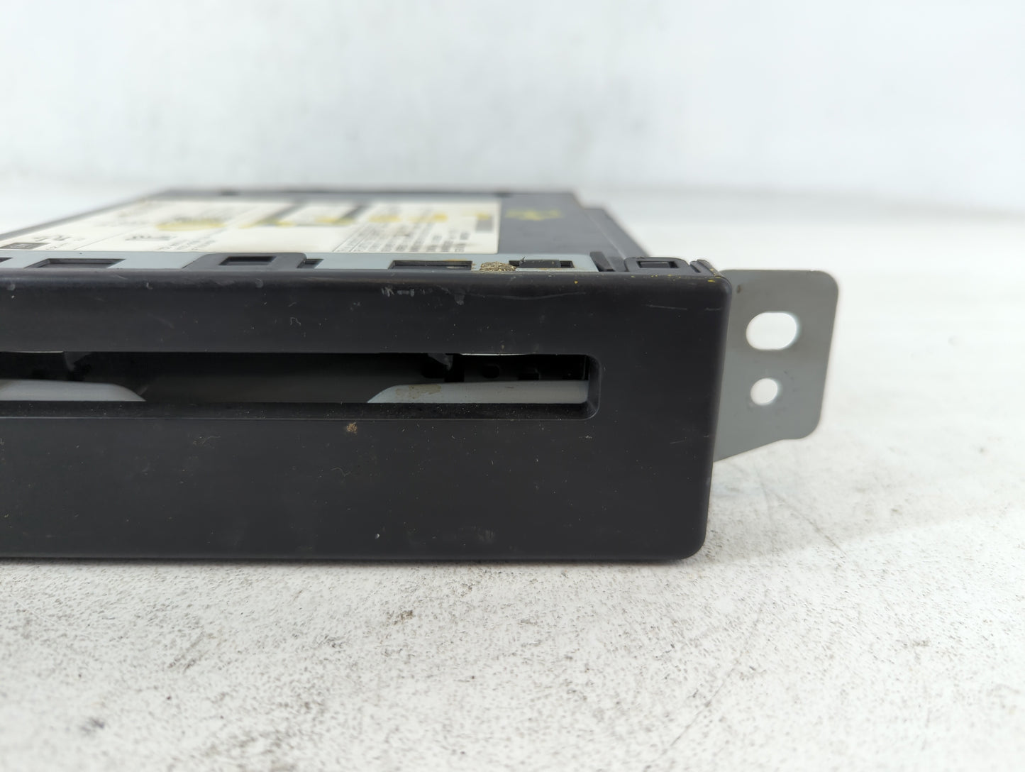 2015-2015 Chevrolet Silverado 1500 Am Fm Cd Player Radio Receiver - Oemusedautoparts1.com