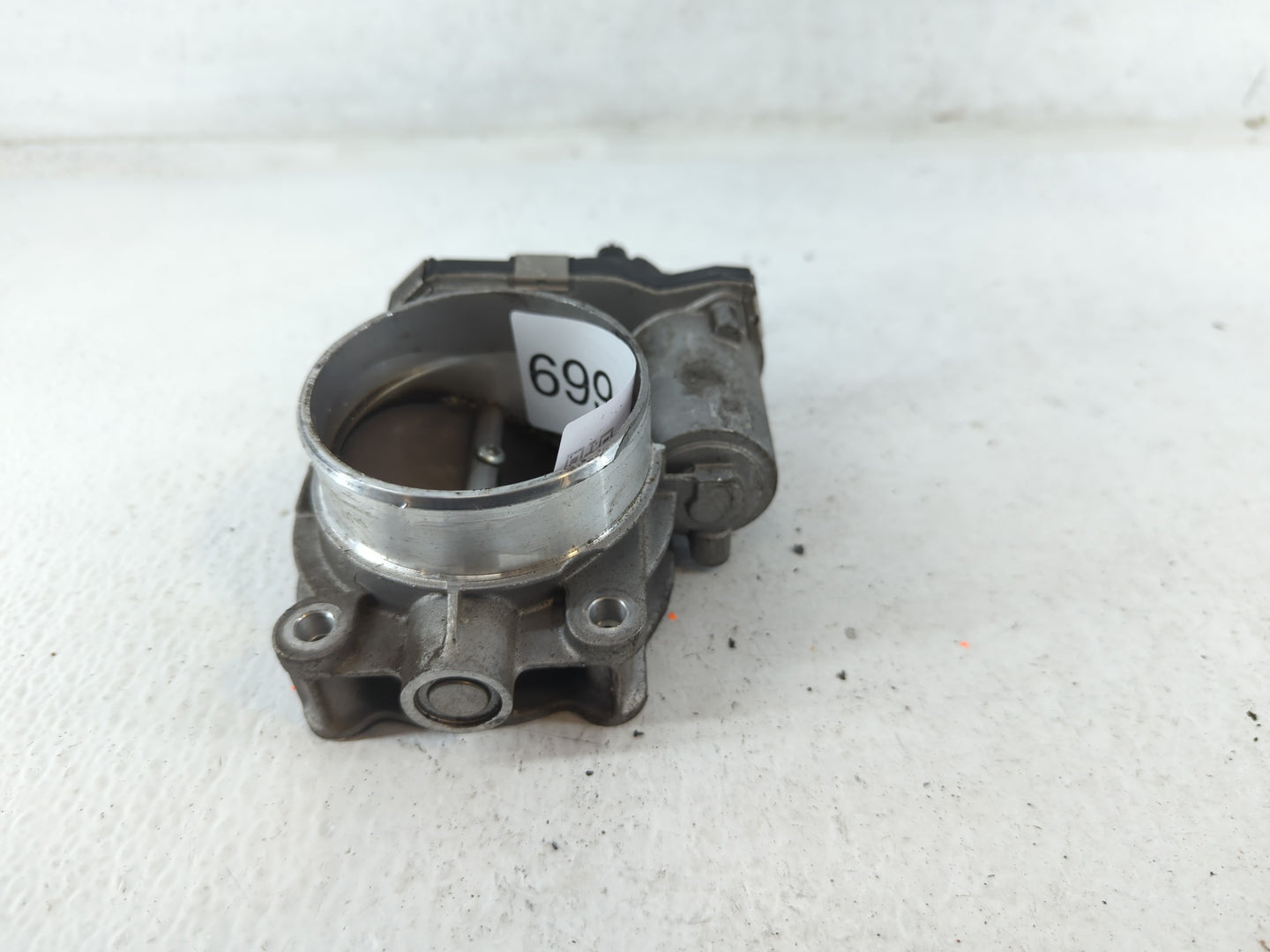 2014-2015 Chevrolet Silverado 1500 Throttle Body P/N:12632171BA Fits Fits 2014 2015 OEM Used Auto Parts - Oemusedautoparts1.