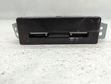 2015 Chevrolet Silverado 1500 Radio AM FM Cd Player Receiver Replacement P/N:13594481 Fits OEM Used Auto Parts - Oemusedauto