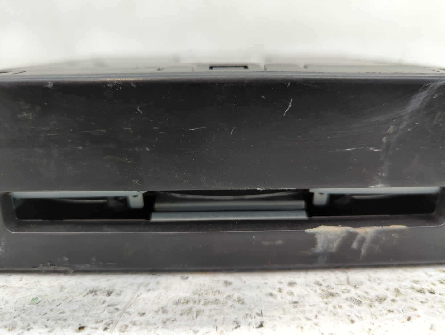 2015 Chevrolet Silverado 1500 Radio AM FM Cd Player Receiver Replacement P/N:13594481 Fits OEM Used Auto Parts - Oemusedauto