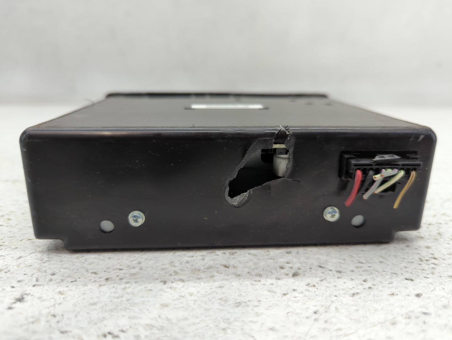 2015 Chevrolet Silverado 1500 Radio AM FM Cd Player Receiver Replacement P/N:13594481 Fits OEM Used Auto Parts - Oemusedauto