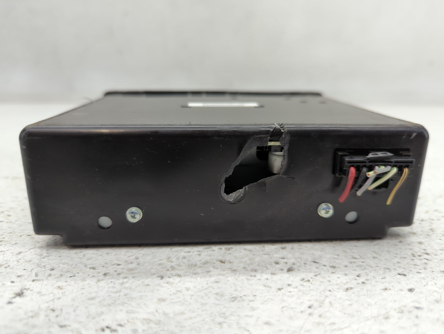 2015 Chevrolet Silverado 1500 Radio AM FM Cd Player Receiver Replacement P/N:13594481 Fits OEM Used Auto Parts - Oemusedauto