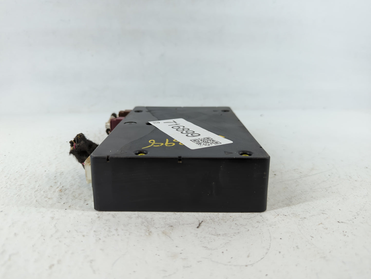 2015 Chevrolet Silverado 1500 Chassis Control Module Ccm Bcm Body Control - Oemusedautoparts1.com
