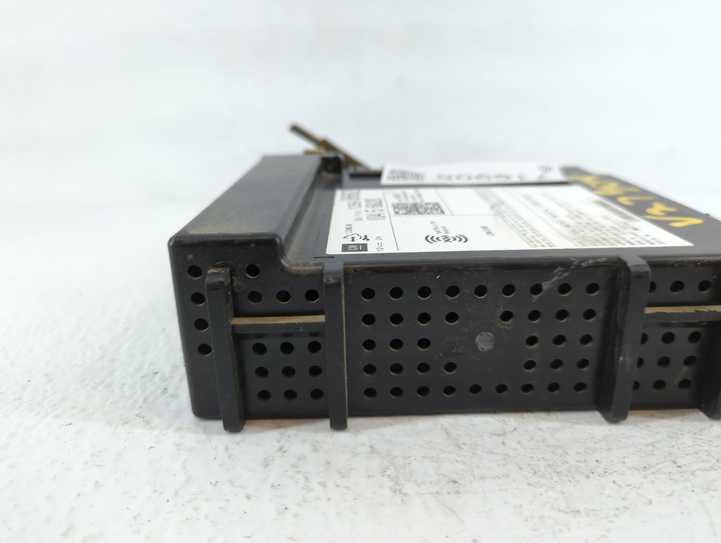 2015-2015 Chevrolet Silverado 1500 Am Fm Cd Player Radio Receiver - Oemusedautoparts1.com