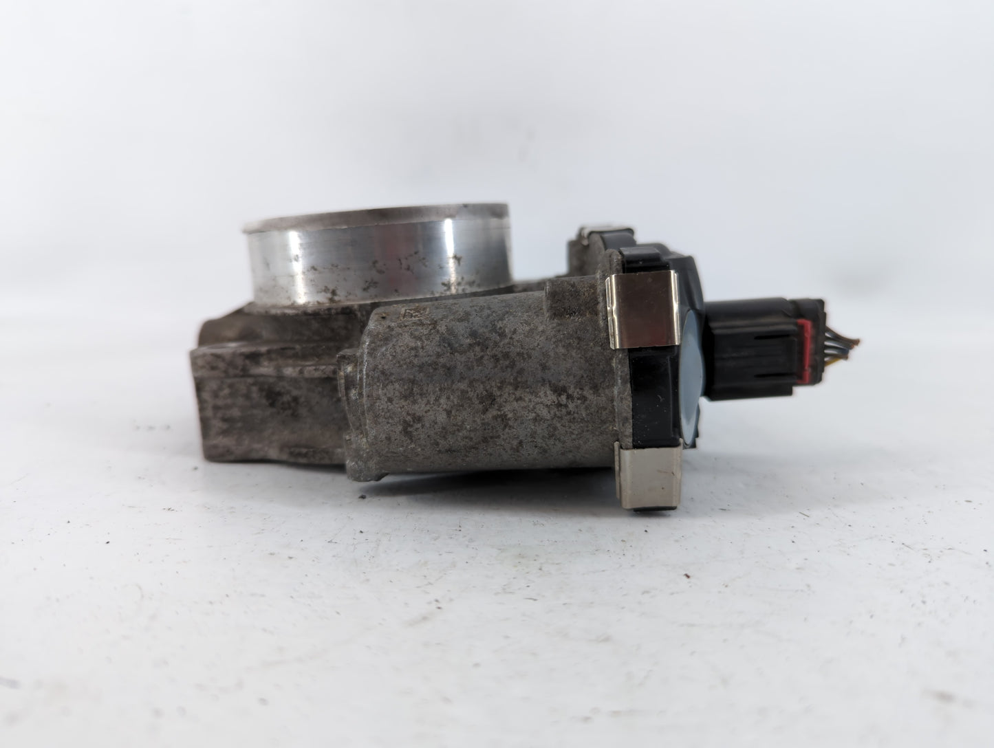 2014-2015 Chevrolet Silverado 1500 Throttle Body P/N:12632171BA Fits Fits 2014 2015 OEM Used Auto Parts - Oemusedautoparts1.