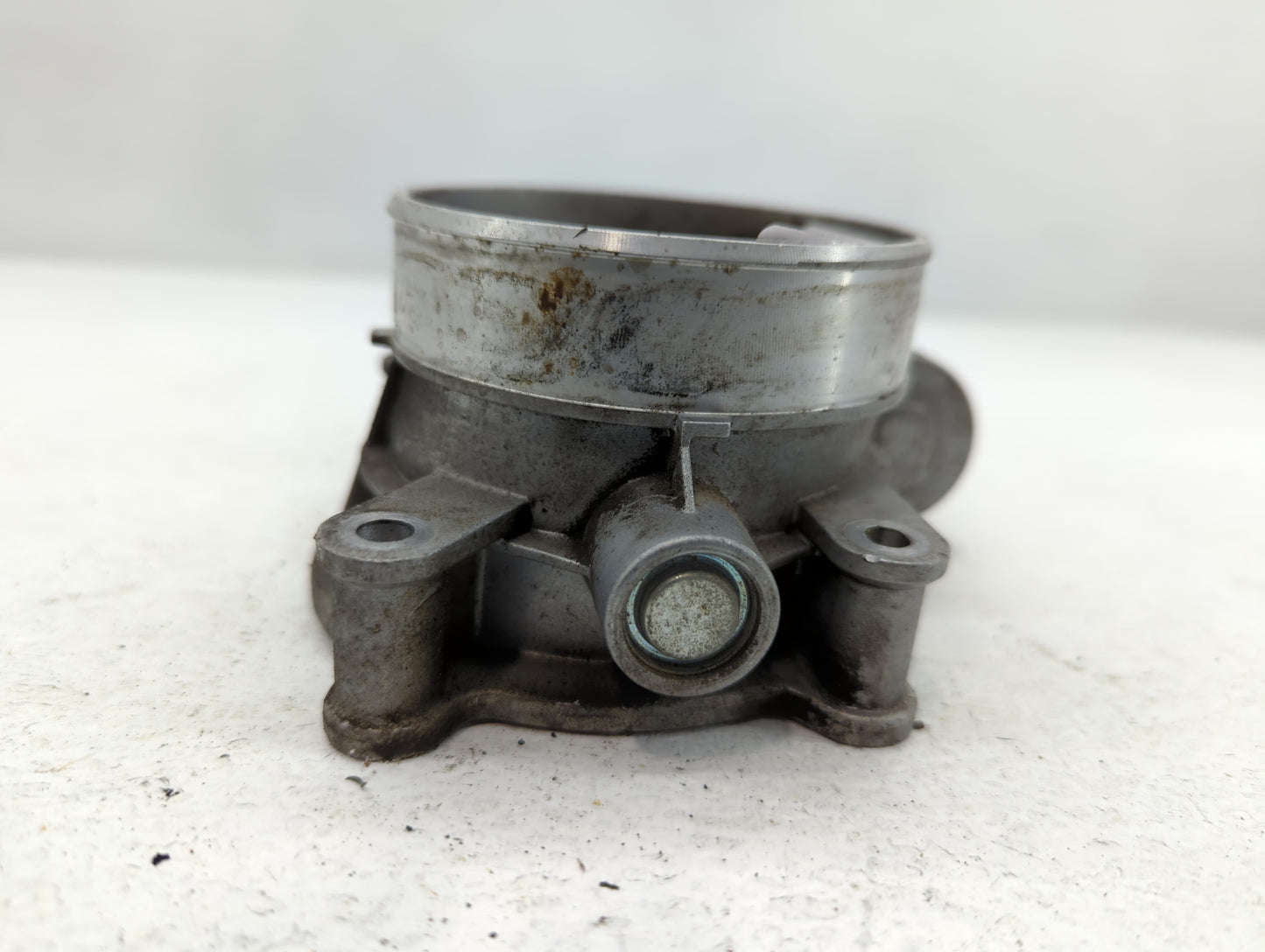 2014-2022 Chevrolet Silverado 1500 Throttle Body P/N:12617792 Fits Fits 2014 2015 2016 2017 2018 2019 2020 2021 2022 OEM Use