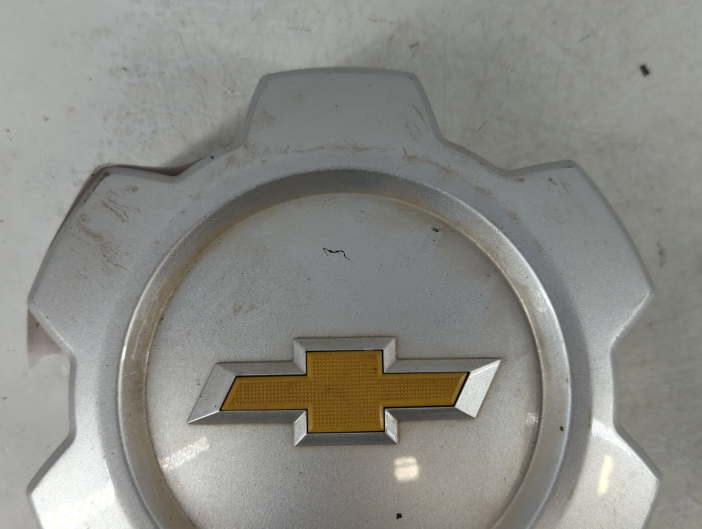 2015 Chevrolet Silverado 1500 Rim Wheel Center Cap - Oemusedautoparts1.com