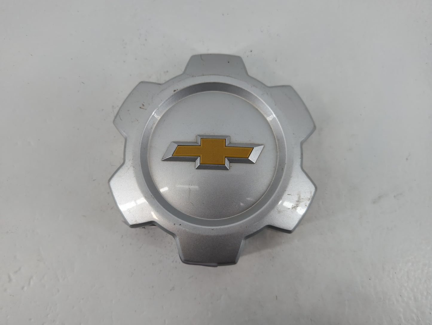2015 Chevrolet Silverado 1500 Rim Wheel Center Cap - Oemusedautoparts1.com