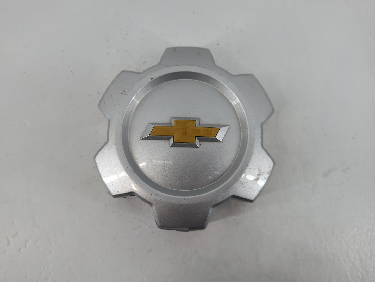 2015 Chevrolet Silverado 1500 Rim Wheel Center Cap 743156 - Oemusedautoparts1.com