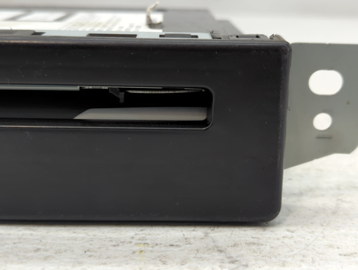2015-2019 Chevrolet Silverado 1500 Am Fm Cd Player Radio Receiver 763693 - Oemusedautoparts1.com