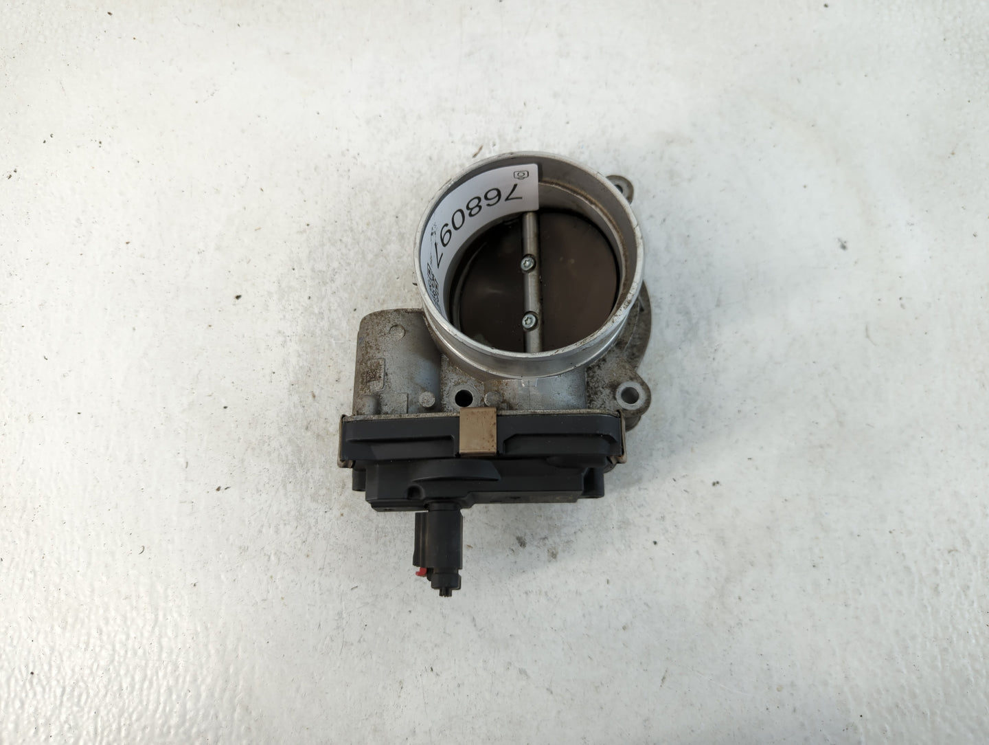 2015 Chevrolet Silverado 1500 Throttle Body P/N:12617792 Fits OEM Used Auto Parts - Oemusedautoparts1.com