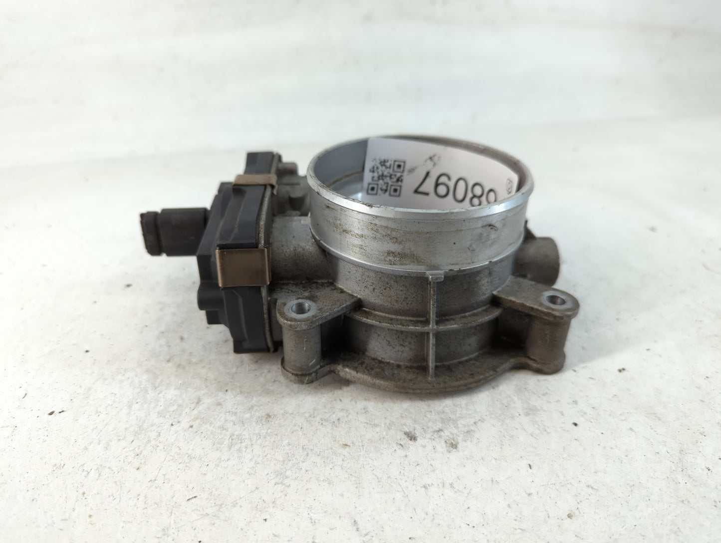 2015 Chevrolet Silverado 1500 Throttle Body P/N:12617792 Fits OEM Used Auto Parts - Oemusedautoparts1.com