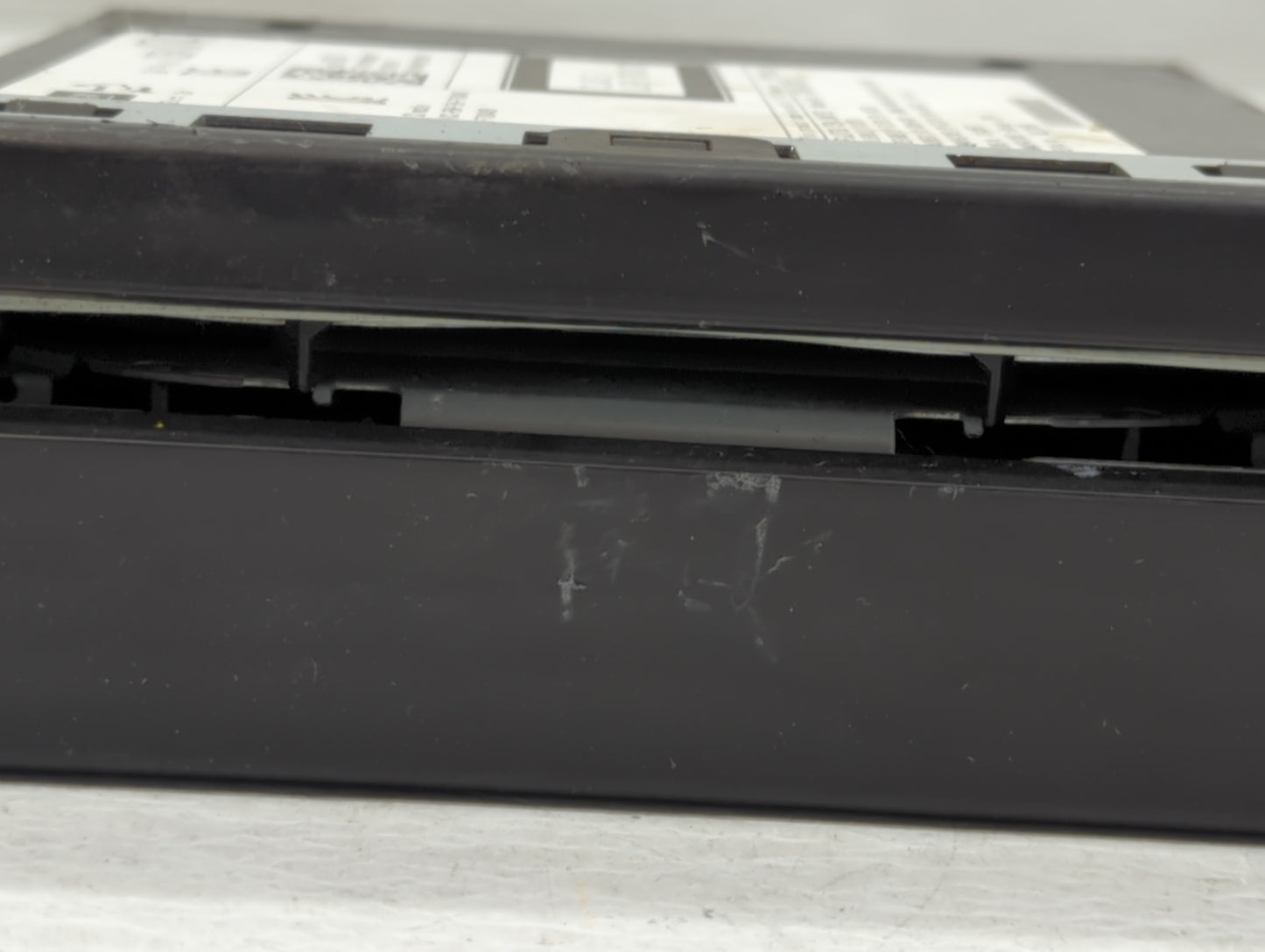 2015-2019 Chevrolet Silverado 1500 Radio Cd Changer 13590747 - Oemusedautoparts1.com