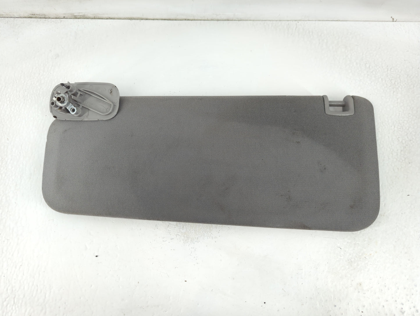 2014-2019 Chevrolet Silverado 1500 Sun Visor Shade Replacement Driver Left Mirror Fits Fits 2014 2015 2016 2017 2018 2019 OE